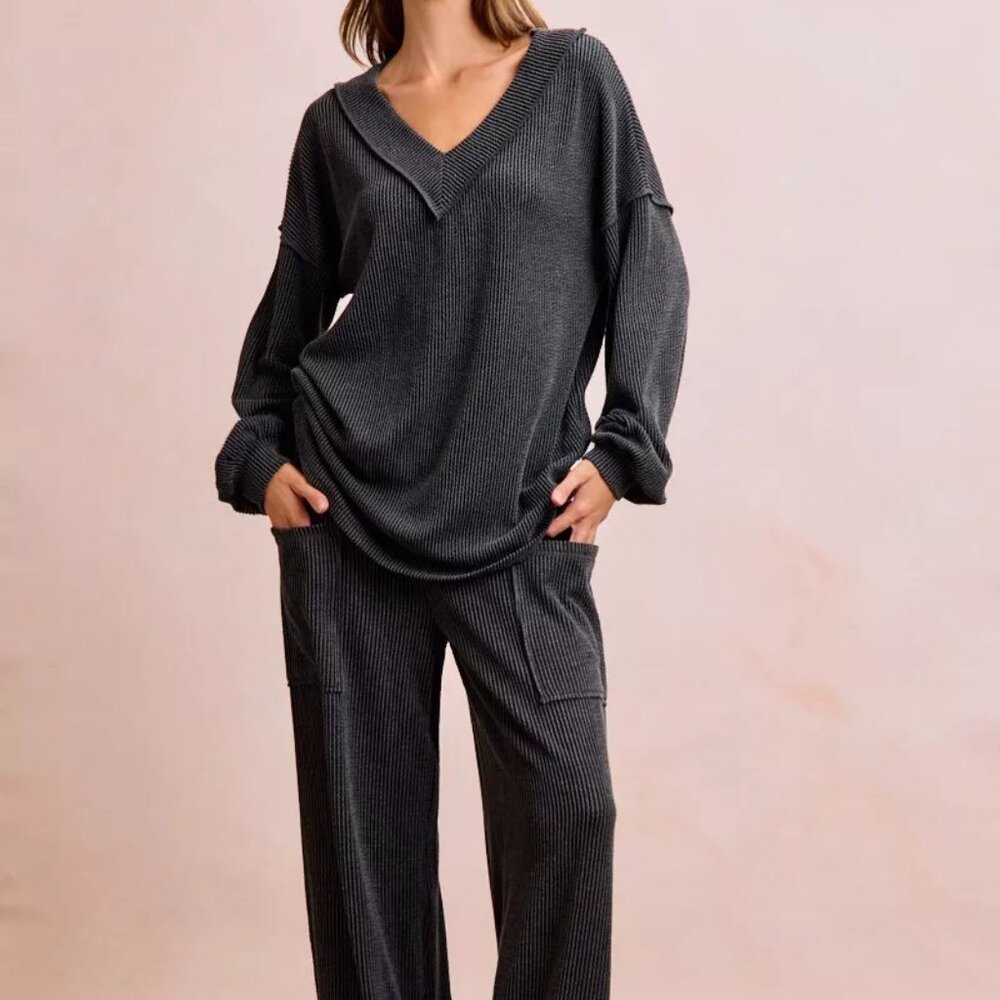 BiBi Two Tone Cord Rib Contrast Stitching V-Neck Top‎ and Pants Set